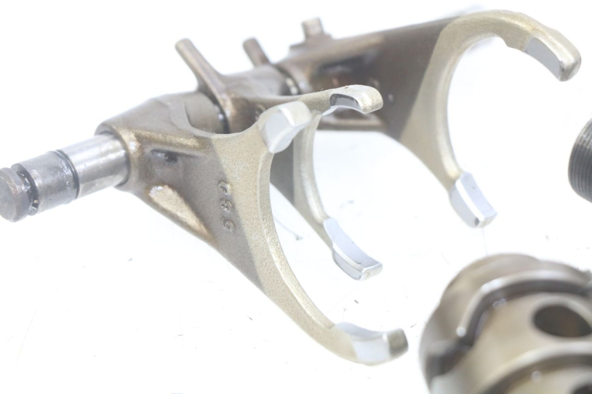 photo de GEARBOX TRIUMPH SPRINT ST 955 (1999 - 2001) - Technical close-up