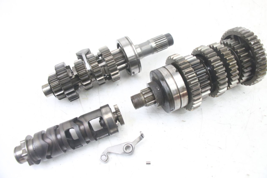 photo de GEARBOX SUZUKI GSF S BANDIT 600 (2000 - 2004) - Distinctive features