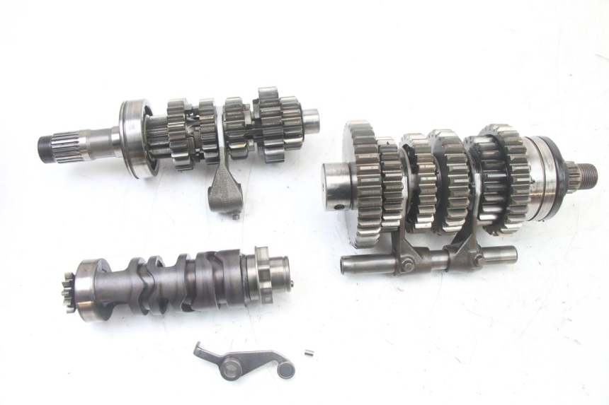 photo de GEARBOX SUZUKI GSF S BANDIT 600 (2000 - 2004) - Technical close-up