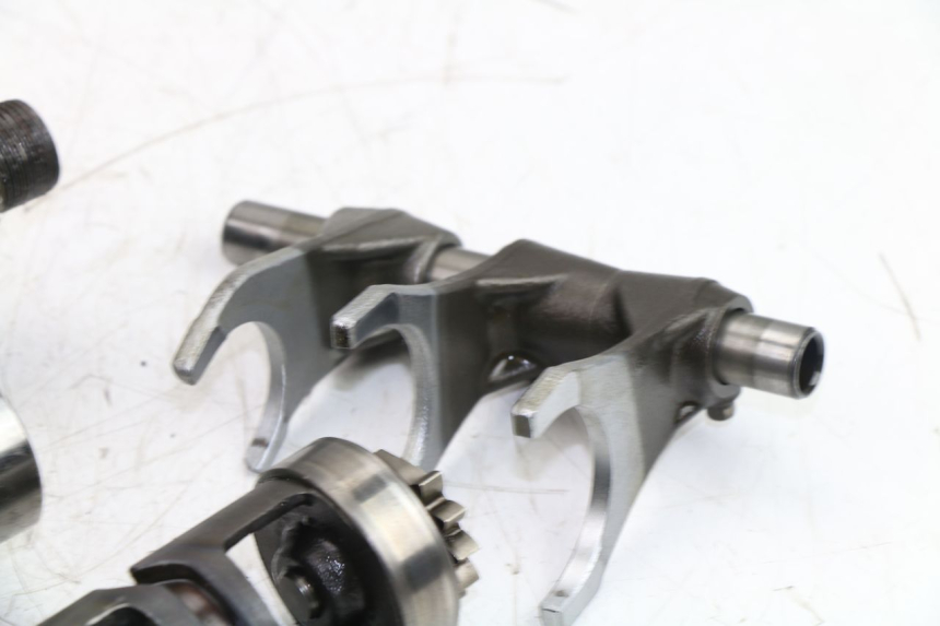 photo de GEARBOX SUZUKI GSF S BANDIT ABS 650 (2005 - 2006) - Detailed visual inspection