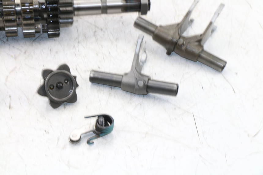 photo de GEARBOX SUZUKI SFV GLADIUS 650 (2009 - 2015) - Alternative perspective