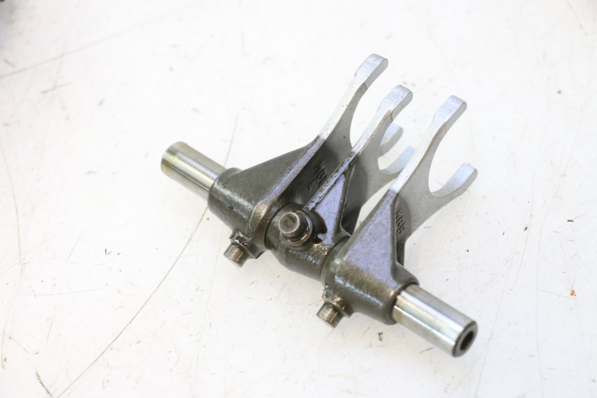 photo de GEARBOX HONDA XLV VARADERO 125 (2007 - 2012) - Alternative perspective