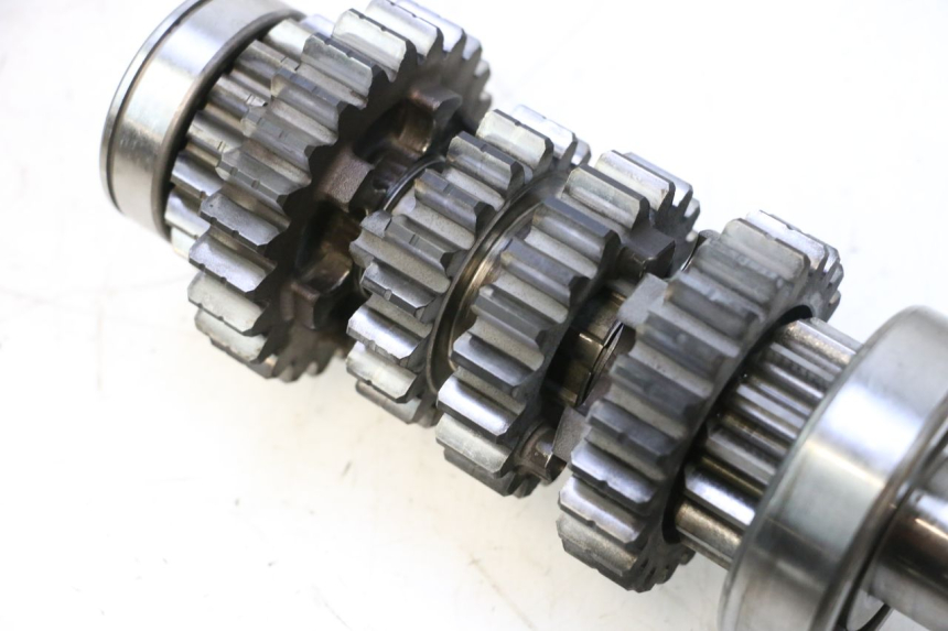 photo de GEARBOX YAMAHA YZF R GENESIS 750 (1993 - 1998) - Alternative perspective