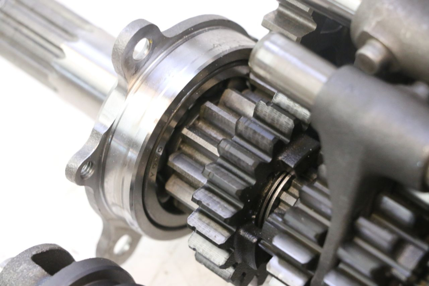 photo de GEARBOX YAMAHA YZF R6 600 (2008 - 2009) - Alternative perspective