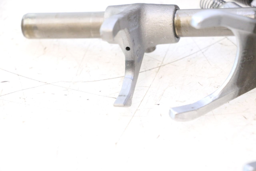 photo de GEARBOX YAMAHA YZF R6 600 (2008 - 2009) - Fixing points details