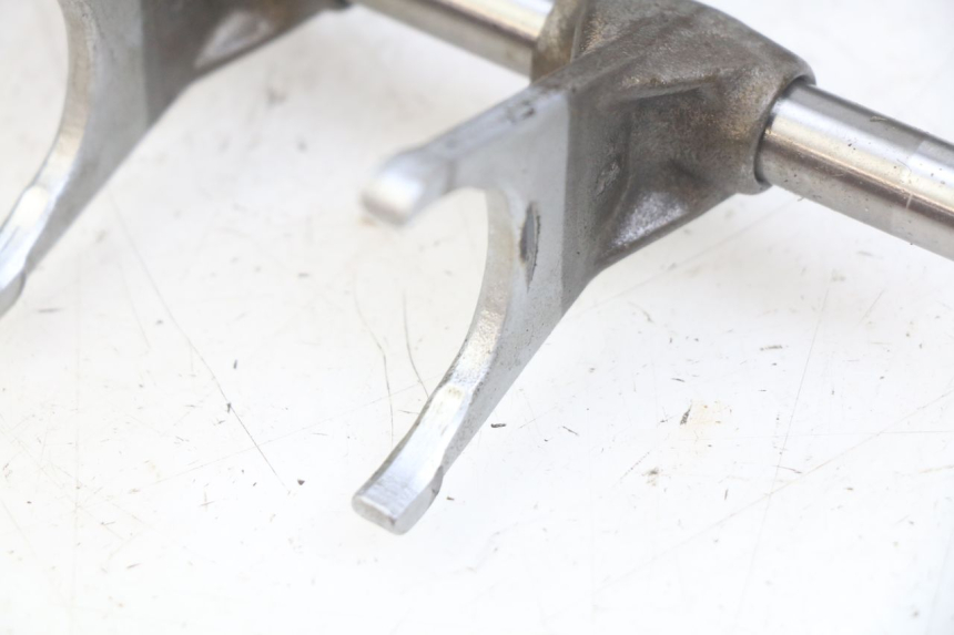 photo de GEARBOX KAWASAKI ZX-6R ZX6R 600 (1995 - 1997) - Alternative angle