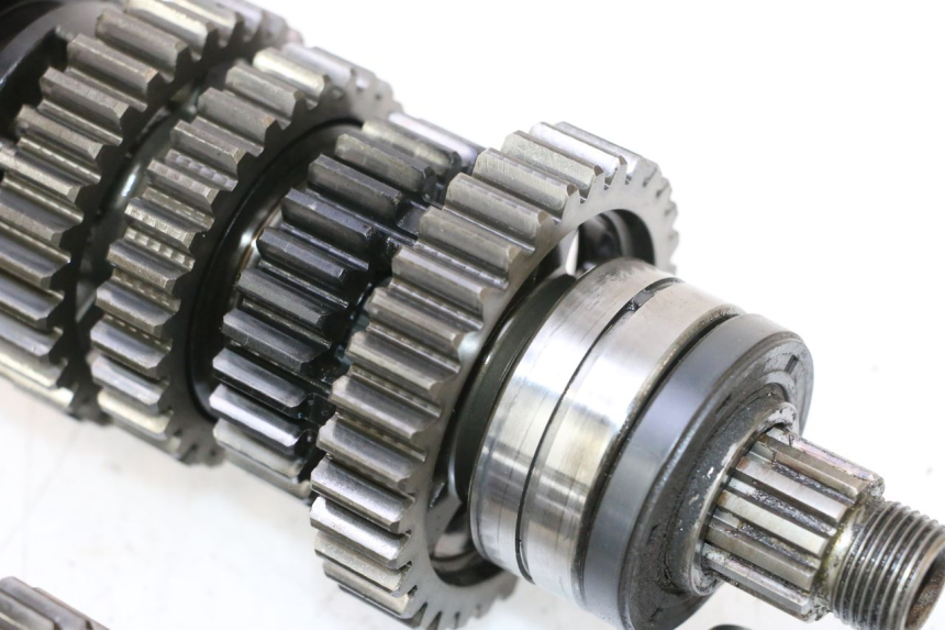 photo de GEARBOX KAWASAKI ZX-6R ZX6R 600 (2000 - 2002) - Surface and material condition