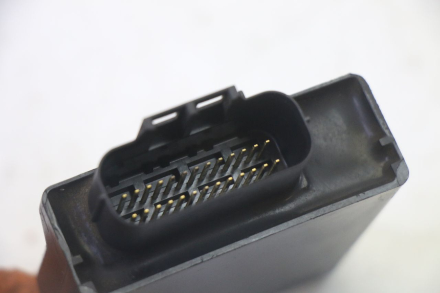 photo de CDI UNIT SUZUKI BURGMAN 125 (2007 - 2014) - Alternative perspective