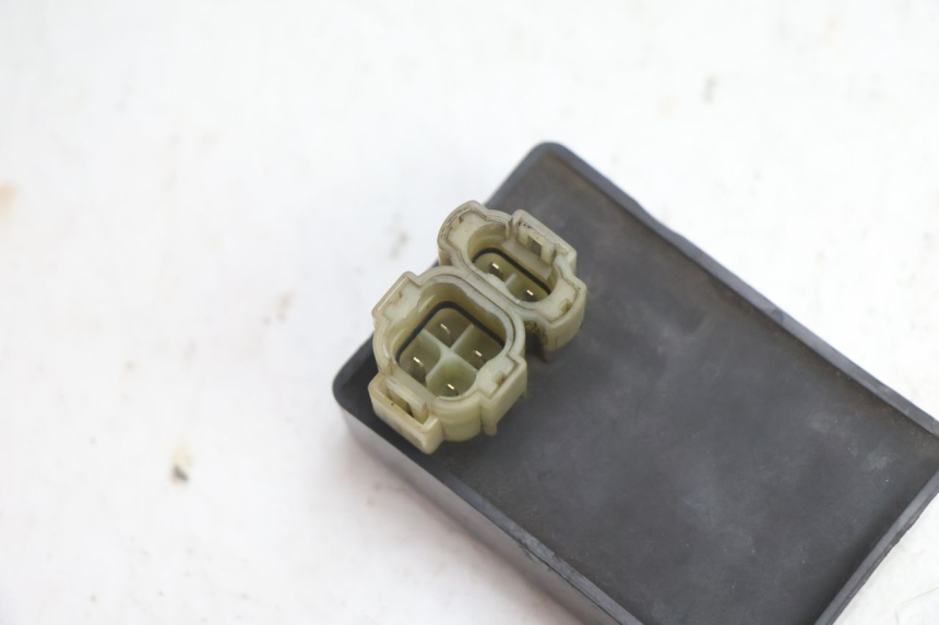 photo de CDI UNIT HONDA CB TWO FIFTY 250 (1991 - 2002) - Component detail