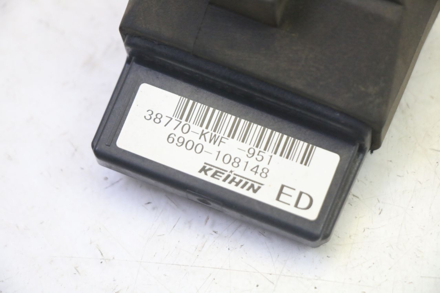 photo de CDI UNIT HONDA CBF 125 (2009 - 2015) - Component detail