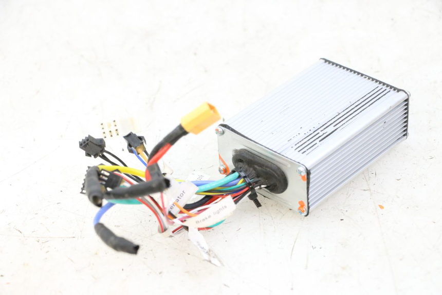 photo de CDI UNIT URBANGLIDE E-CROSS PRO 1 - Fixing points details