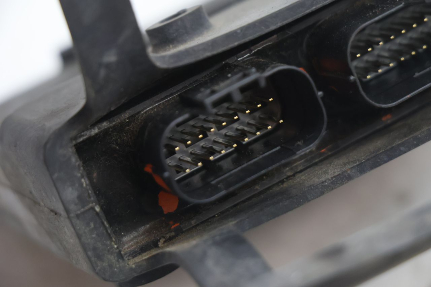 photo de CDI UNIT KAWASAKI ER-6 ER6 N 650 (2005 - 2009) - Technical close-up