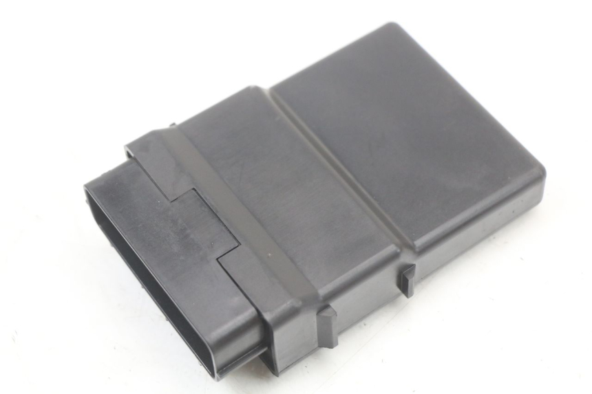 photo de CDI UNIT HONDA FES PANTHEON 2T 125 (1998 - 2002) - Alternative perspective