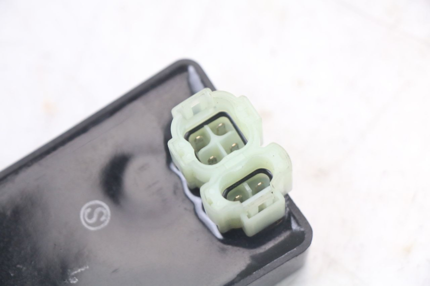 photo de CDI UNIT SYM MIO 50 (2011 - 2017) - Zoom on usage condition