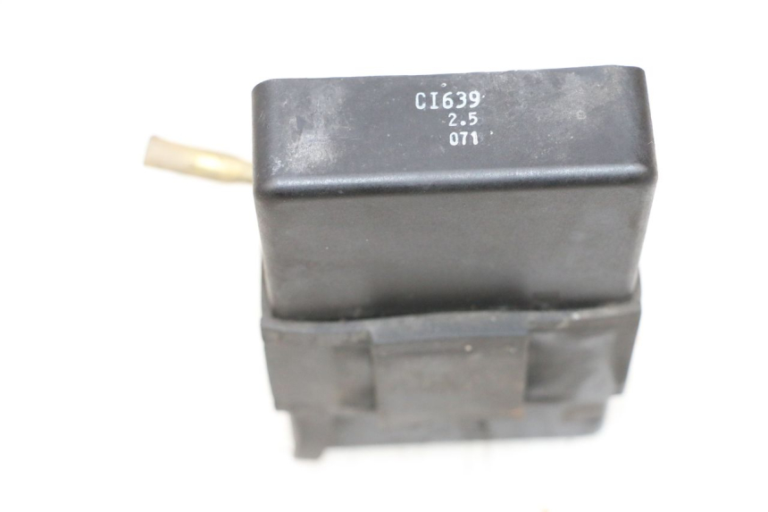 photo de CDI UNIT HONDA NSR R 125 (1994 - 2003) - Technical close-up