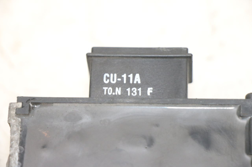 photo de CDI UNIT HONDA PCX (JF28) 125 (2009 - 2011) - Alternative perspective