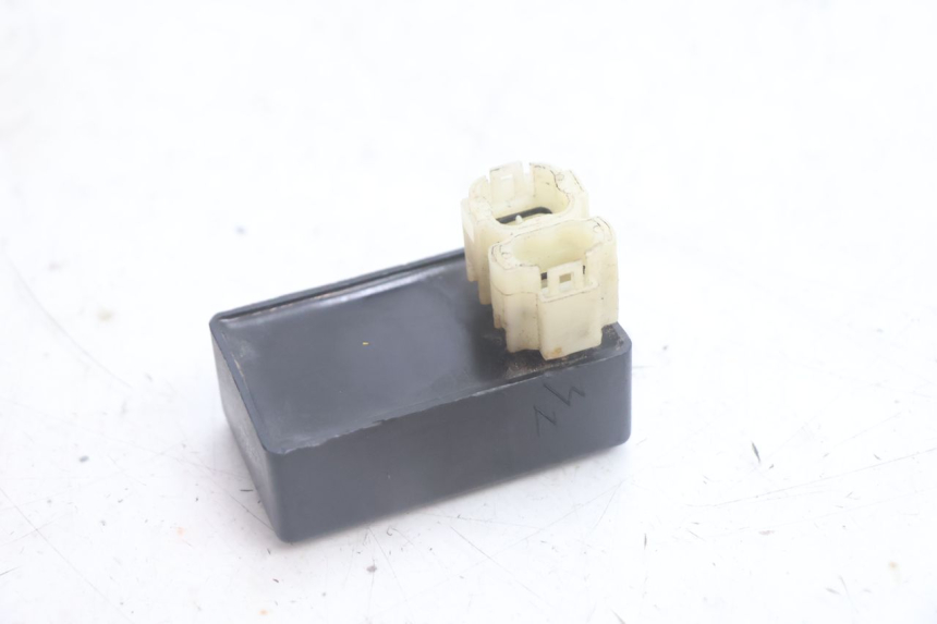 photo de CDI UNIT YIYING RETRO 125 (2008 - 2018) - Alternative perspective