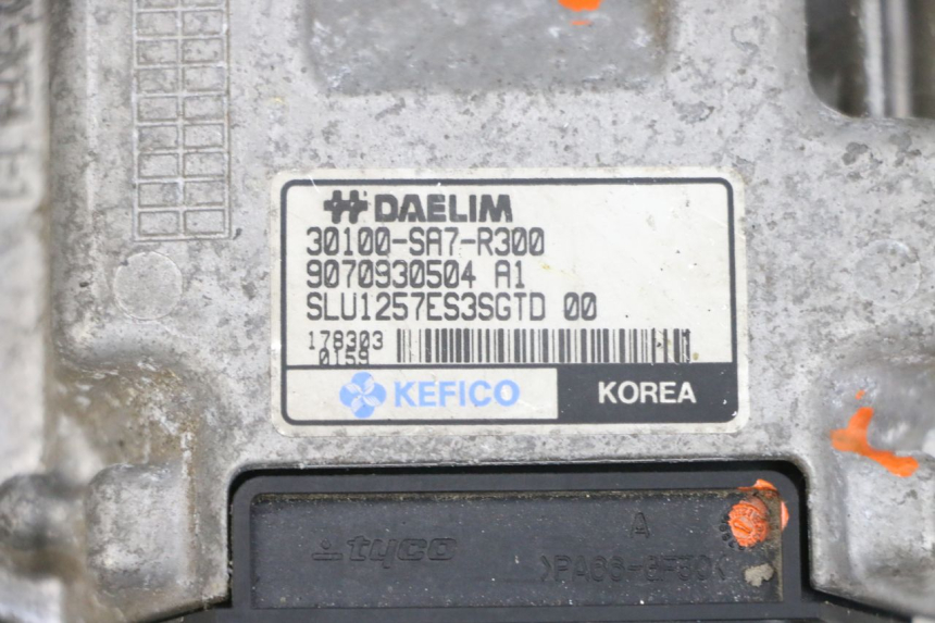 photo de CDI UNIT DAELIM S1 125 (2007 - 2016) - Surface and material condition