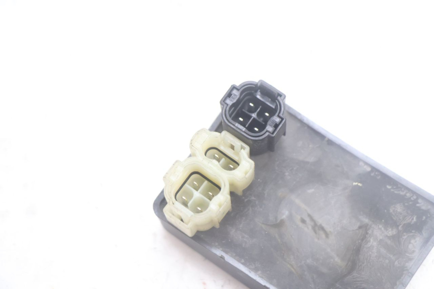 photo de CDI UNIT HONDA SCV LEAD 100 (2003 - 2007) - Component detail