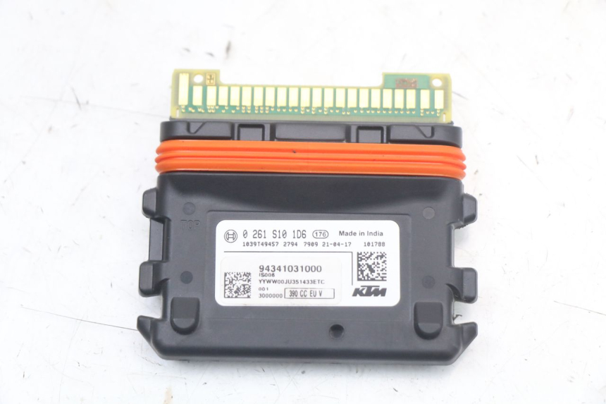 photo de CDI UNIT HUSQVARNA SVARTPILEN 401 (2018 - 2023) - Main view