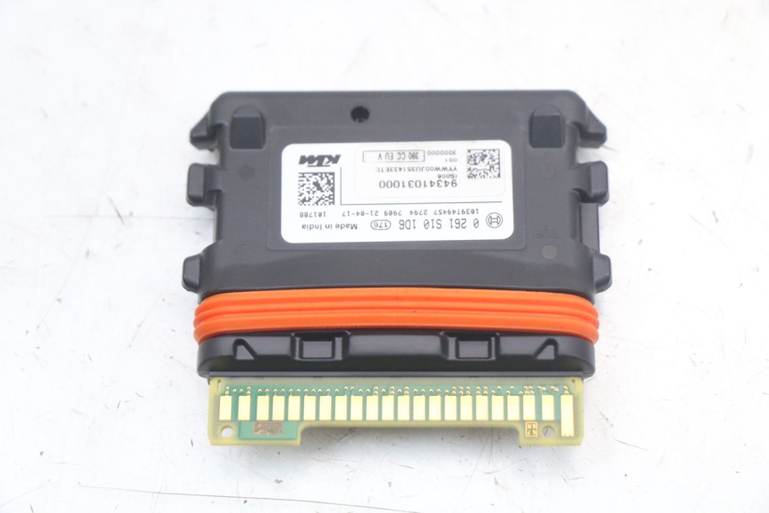 photo de CDI UNIT HUSQVARNA SVARTPILEN 401 (2018 - 2023) - Zoom on usage condition