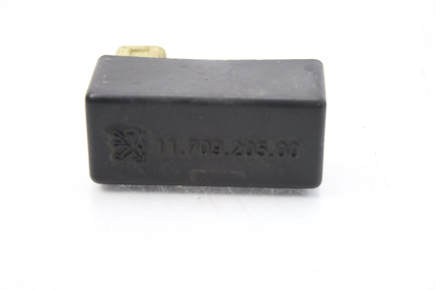 photo de CDI UNIT PEUGEOT TKR TREKKER FURIOUS 50 (2005 - 2014) - Zoom on usage condition