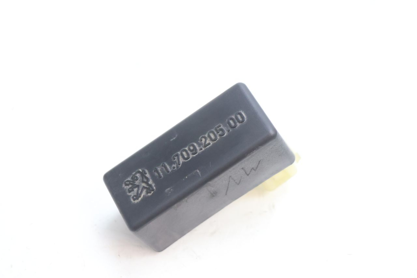 photo de CDI UNIT PEUGEOT TREKKER 50 (1995 - 2004) - Zoom on usage condition