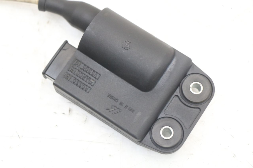 photo de CDI UNIT PIAGGIO TYPHOON 50 (2000 - 2009) - Fixing points details