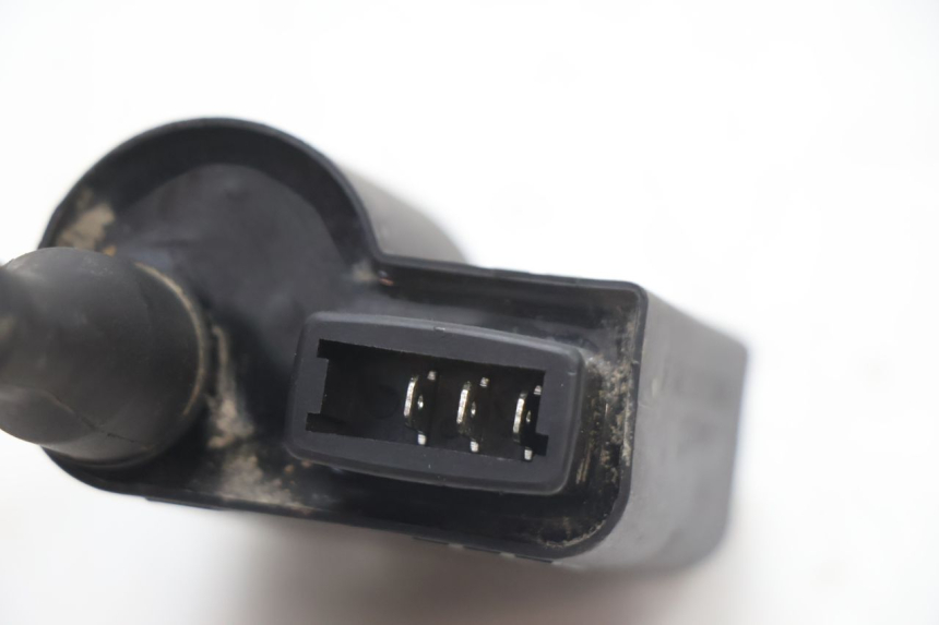 photo de CDI UNIT PIAGGIO TYPHOON 50 (2000 - 2009) - Fixing points details