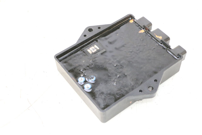 photo de CDI UNIT YAMAHA WAVE RUNNER GP R 1200 (2000 - 2003) - Alternative perspective