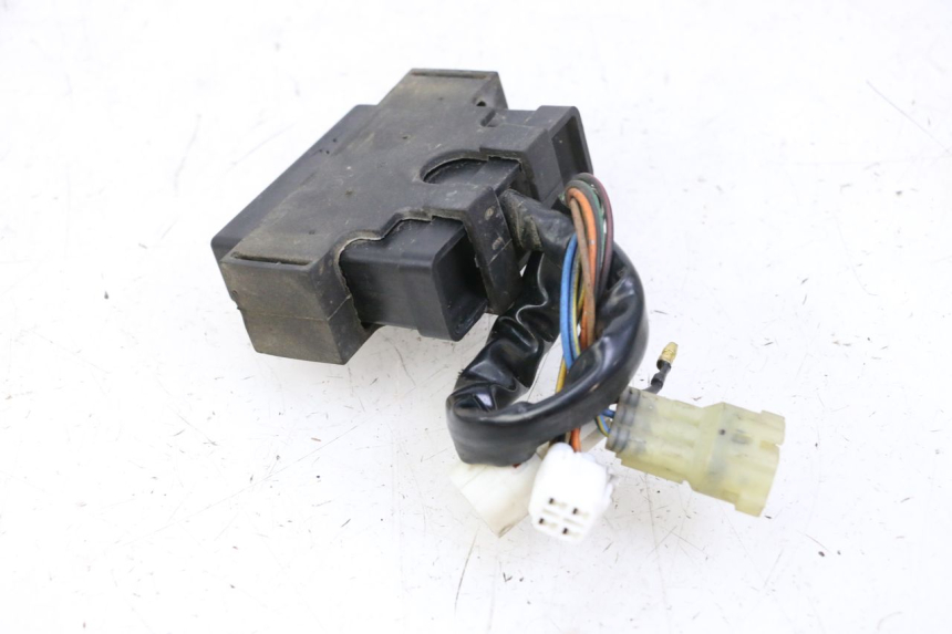 photo de CDI UNIT YAMAHA YP MAJESTY 125 (2002 - 2006) - Technical close-up