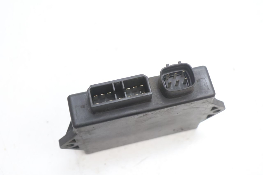 photo de CDI UNIT YAMAHA YZF R GENESIS 750 (1993 - 1998) - Technical close-up