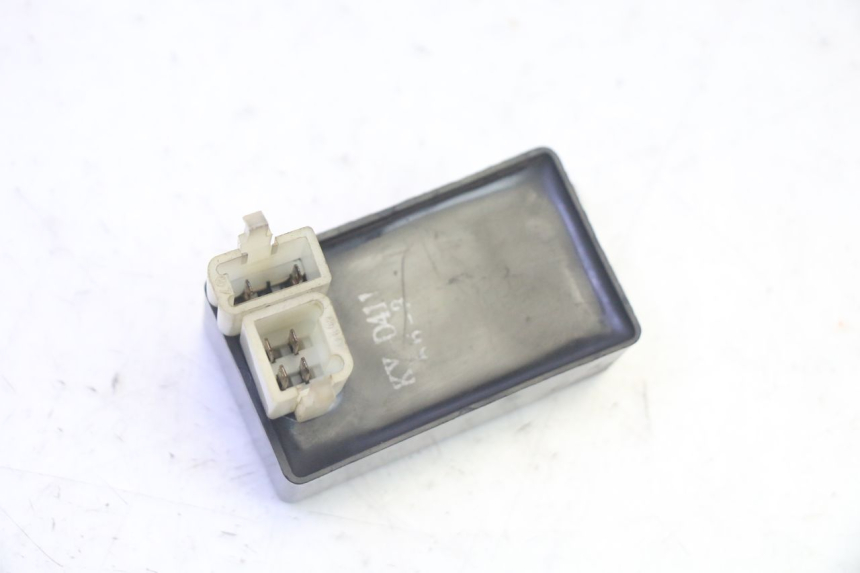 photo de CDI UNIT KYMCO ZING 125 (1997 - 2003) - Component detail