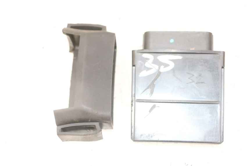 photo de INJECTION UNIT VENESI FLY RETRO 4T 50 (2020 - 2025) - Component detail