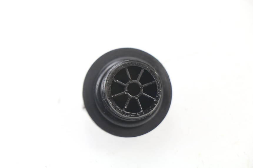 photo de ENGINE OIL CAP SUZUKI GSX-R GSXR 600 (2008 - 2010) - Component detail