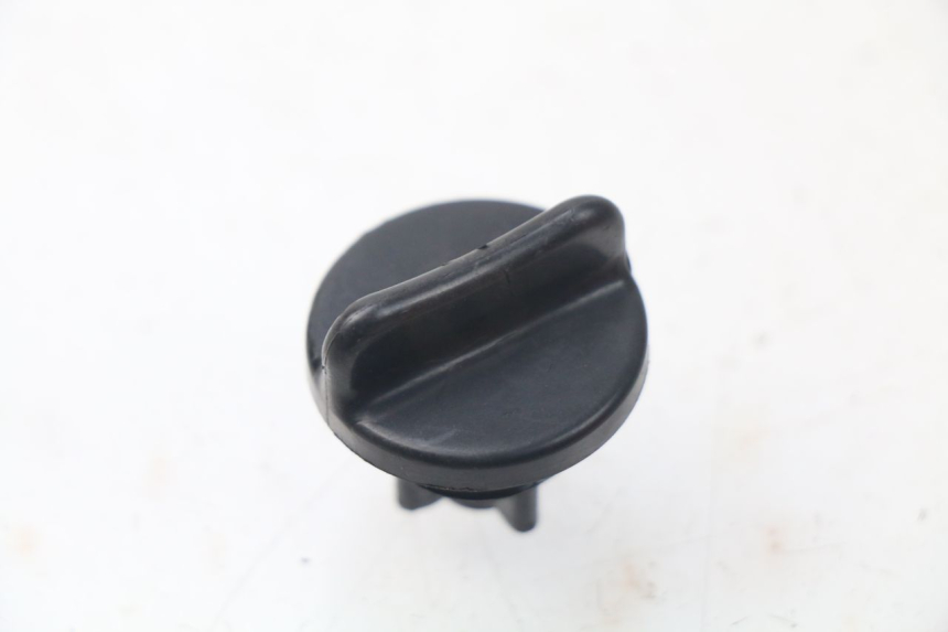 photo de ENGINE OIL CAP SUZUKI GSX-R GSXR 600 (2001 - 2003) - Main view