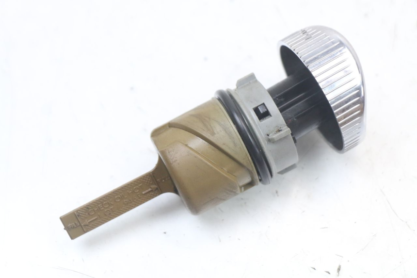 photo de ENGINE OIL CAP HARLEY DAVIDSON SPORTSTER XL CUSTOM 883 (1999 - 2006) - Component detail