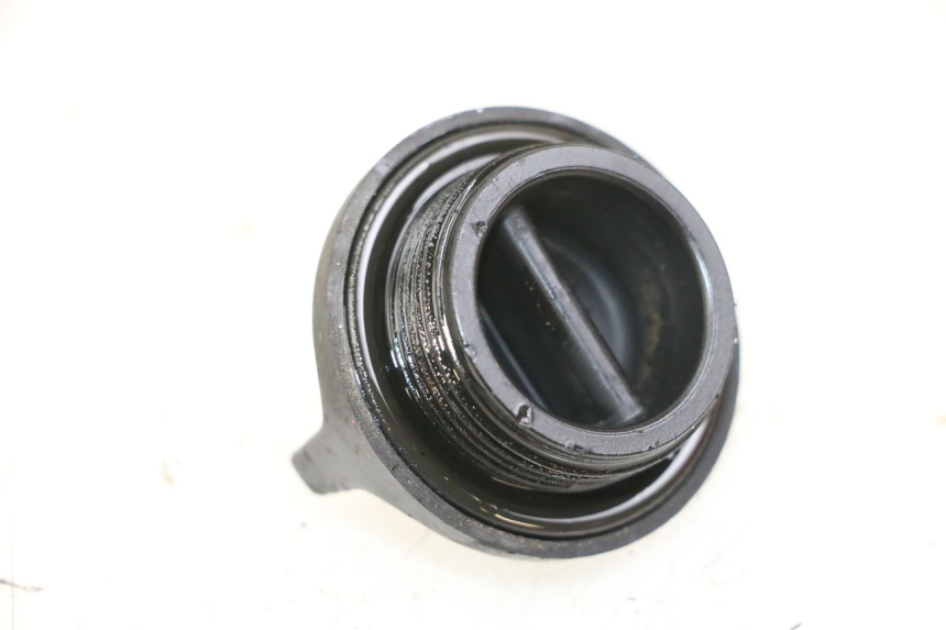photo de ENGINE OIL CAP KAWASAKI ZR7 ZR-7 S 750 (1999 - 2004) - Component detail