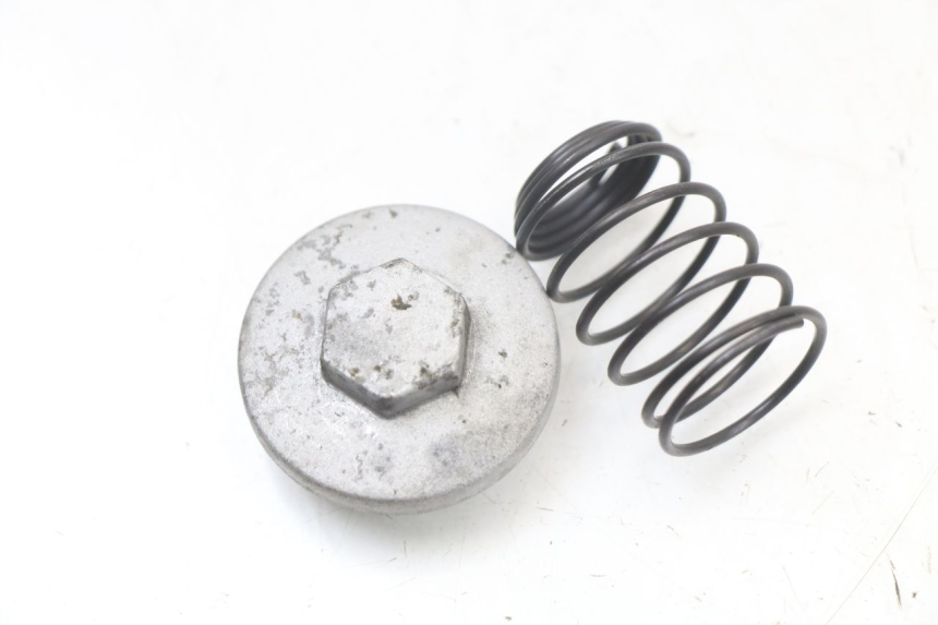 photo de OIL SUMP PLUG PEUGEOT KISBEE 4T 50 (2010 - 2017) - Zoom on usage condition