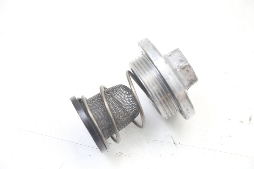 photo de ENGINE OIL CAP KYMCO XCITING 500 (2007 - 2010) - Zoom on usage condition