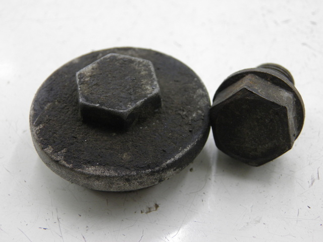 photo de ENGINE OIL CAP PEUGEOT V-CLIC VCLIC 50 (2007 - 2013) - Main view