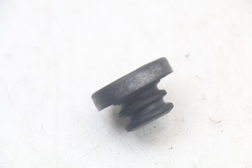 photo de OIL SUMP PLUG SUZUKI SV N 650 (1999 - 2002) - Main view
