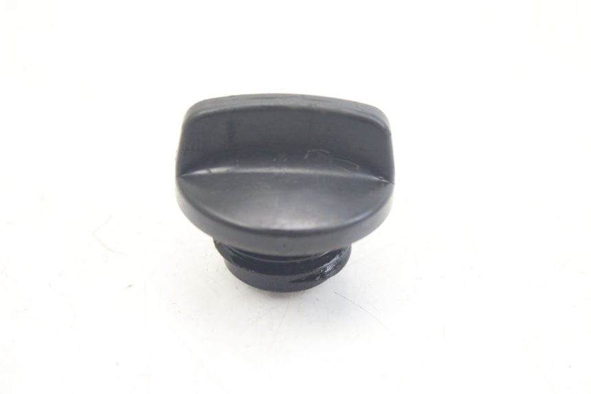 photo de ENGINE OIL CAP HONDA VFR FI RC46 800 (1998 - 2001) - Alternative perspective