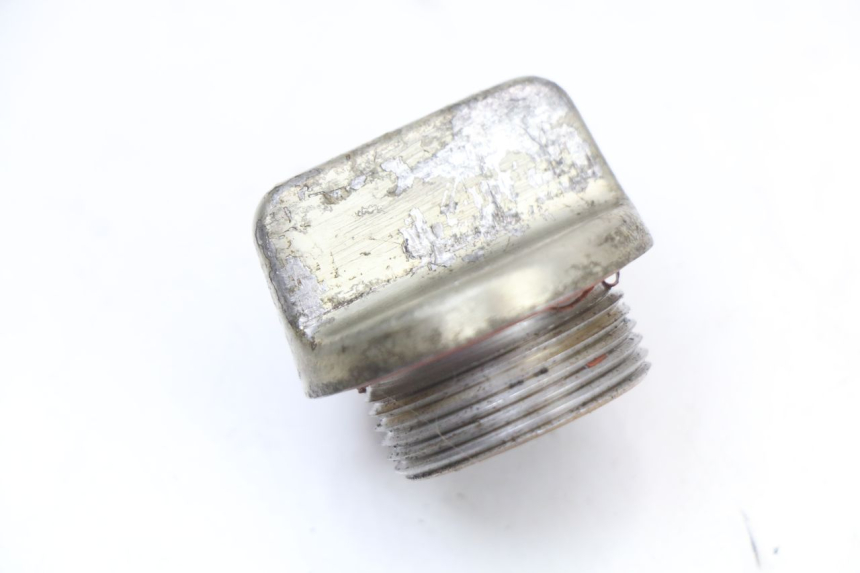 photo de ENGINE OIL CAP YAMAHA XJ F 900 (1983 - 1994) - Main view