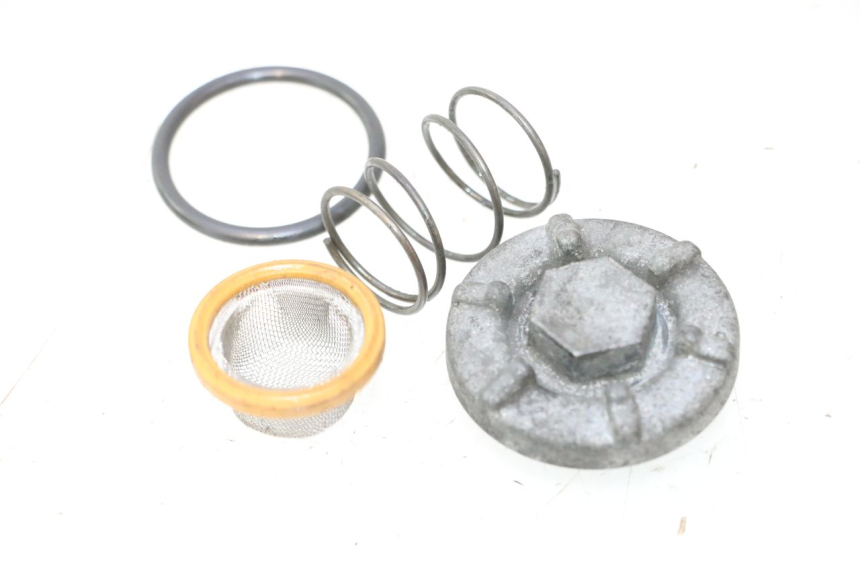 photo de ENGINE OIL CAP YAMAHA YP MAJESTY 125 (2002 - 2006) - Main view