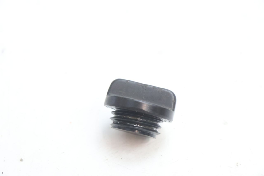 photo de ENGINE OIL CAP YAMAHA YZF R GENESIS 750 (1993 - 1998) - Main view