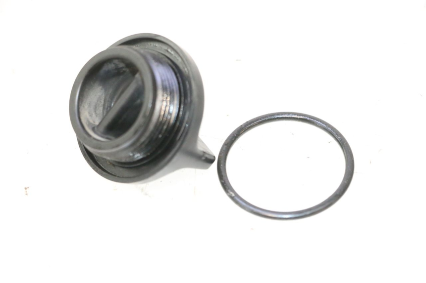 photo de ENGINE OIL CAP KAWASAKI ZX-6R ZX6R 600 (2000 - 2002) - Component detail