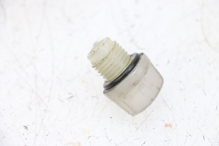 photo de REAR WHEEL SHAFT CAP MBK BOOSTER SPIRIT NAKED 50 (2004 - 2017) - Zoom on usage condition