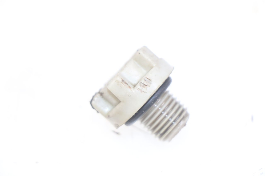 photo de TRANSMISSION CASE PLUG APRILIA SCARABEO LIGHT 125 (2007 - 2011) - Zoom on usage condition