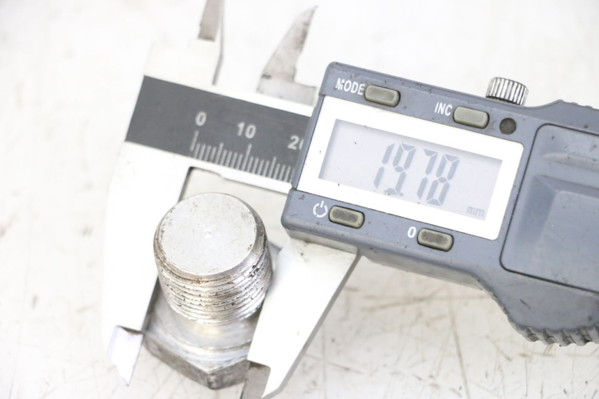 photo de FORK CAP APRILIA RS 50 (1999 - 2005) - Component detail